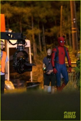 tom-holland-spiderman-night-shoots-stunt