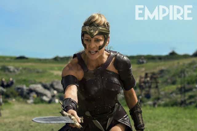 Robin-Wright-as-Antiope-in-Wonder-Woman.
